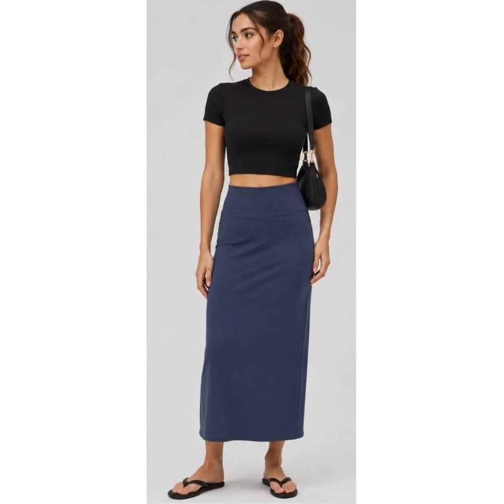 Lululemon Nulu Slim-Fit High-Rise Maxi Skirt in Navy Blue Size Medium NWT